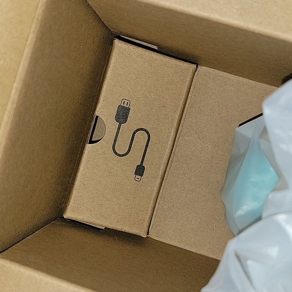 Miko mini AI robot - Picture 3 of 5